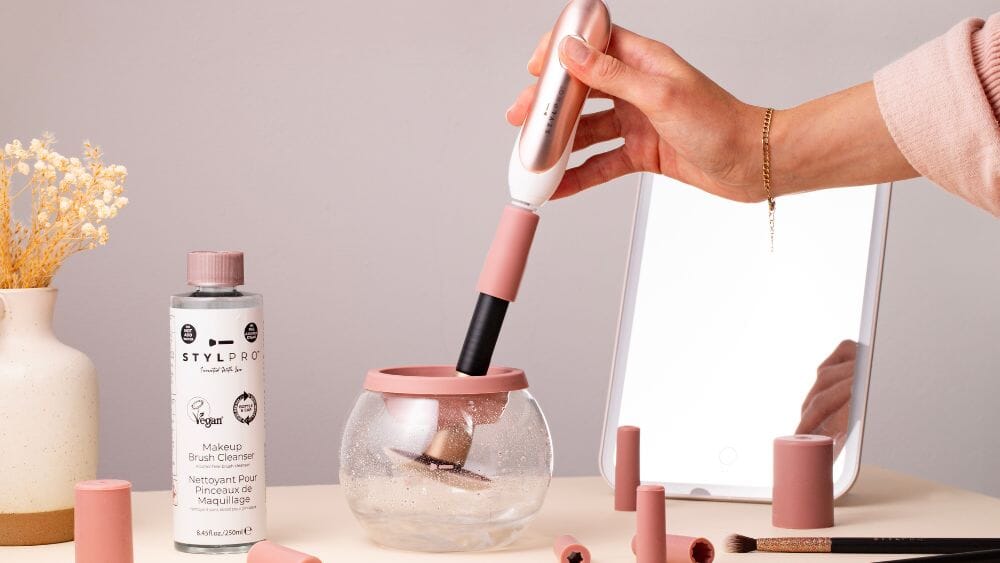 How to Clean Your Makeup Brushes Without Losing Hours and Creating a Mess
